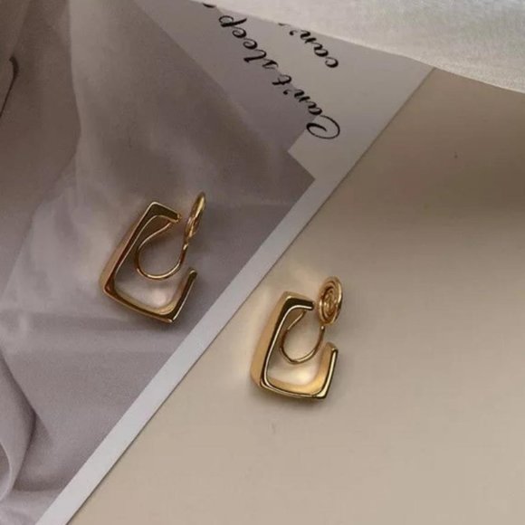 Clip On Earrings Gold Or Silver - Picture 2 of 6